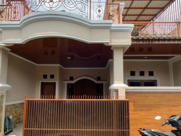 Rumah Second Semi Furnish